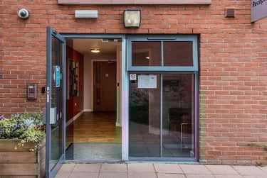 1 bed flat, Victoria Road, City Centre, Chester, CH22AX - Image 4